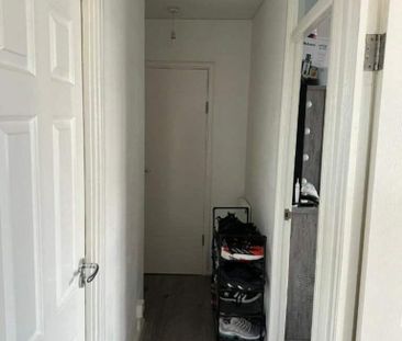 House share to rent - Photo 4