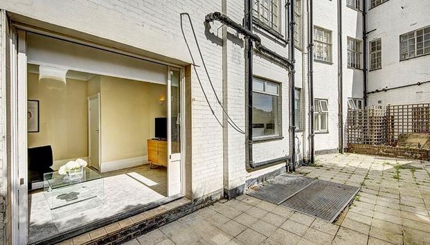 Strathmore Court, 143 Park Road, St Johns Wood, London, NW8 - Photo 1