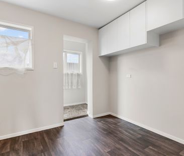 Sunny, Spacious and Exceptionally Convenient - Photo 3