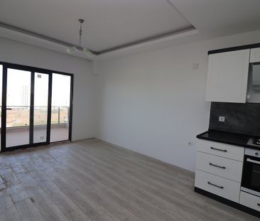 1-Rumslägenhet for Uthyrning i Komplex med Pool i Tomuk, Mersin - Photo 3