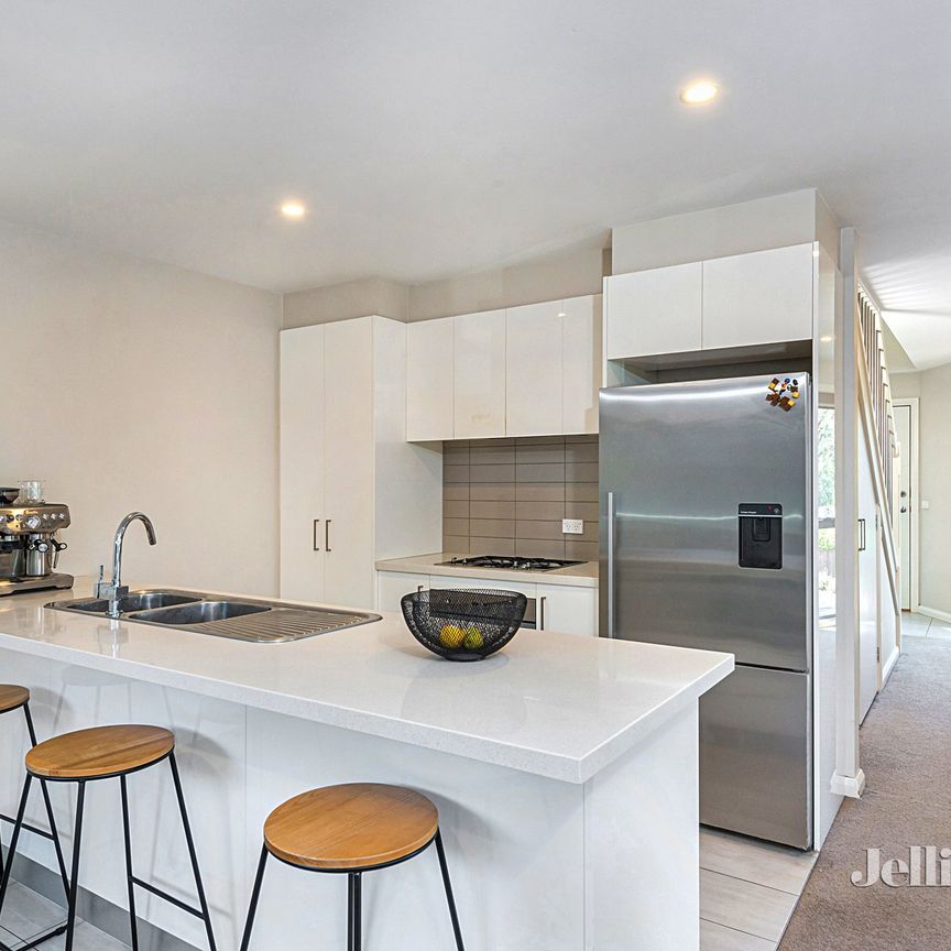 1/22 Rattray Road, Montmorency - Photo 1