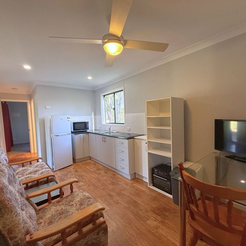 Charming 2-Bedroom Granny Flat in Glenvale - Photo 1
