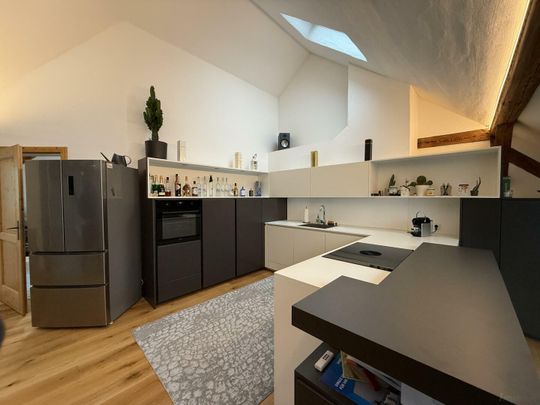 Seltene Gelegenheit! Hochwertige, offen geschnittene Wohnung mit Uhrturm-Blick - Foto 1