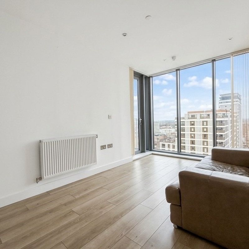 Sutton Court Road, Sutton - Photo 1