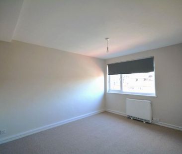 2 bedroom maisonette to rent - Photo 3