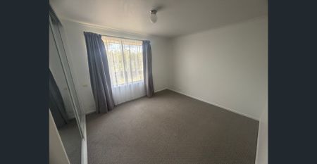 Renovated Family Home in Windradyne - Photo 2