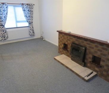 32 Larkfield Square, Lurgan, Craigavon, BT66 7DQ - Photo 1