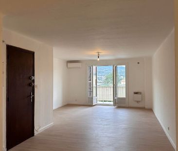 Location Appartement 1 pièce 43m² - Photo 1