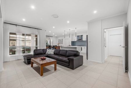 Modern Family Living in the Heart of Edmondson Park - Photo 2