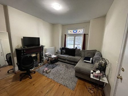 235 Johnson St, Unit 1 - Photo 5