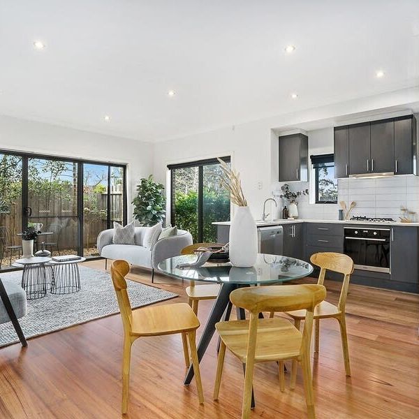 Heidelberg West - Photo 1