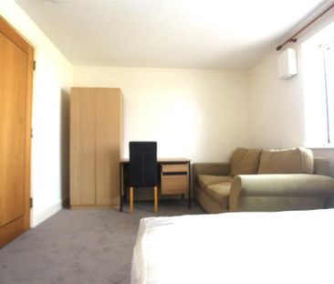 3 bedroom property to rent - Photo 2