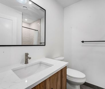 887 Somerset - Photo 2