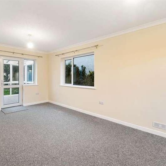 Southland Park Road, Wembury, Plymouth, PL9 - Photo 1