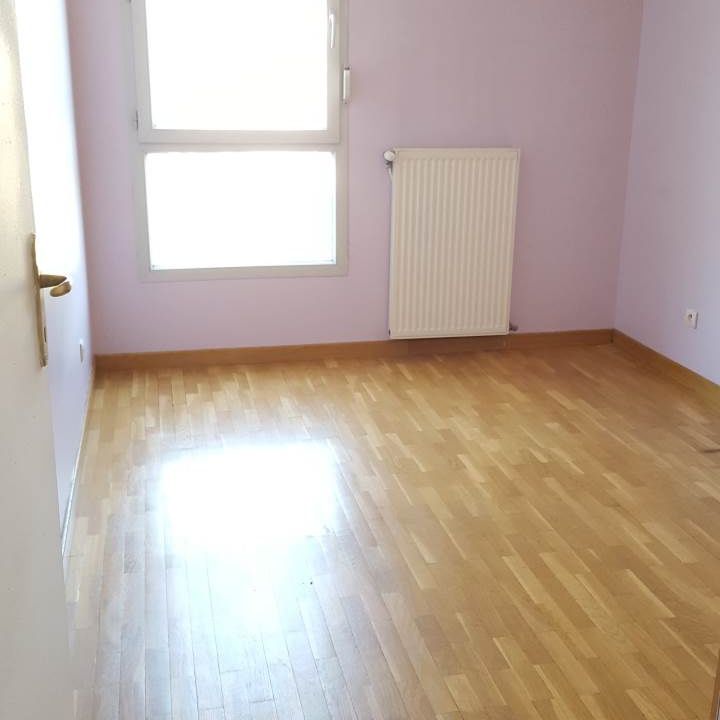 Location Appartement 3 pièces 69m² ST PRIEST 69800 - Photo 1