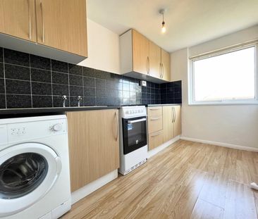 1 Bedroom Flat - Studio To Let - Photo 2