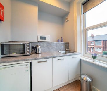 Studio to rent - Photo 5