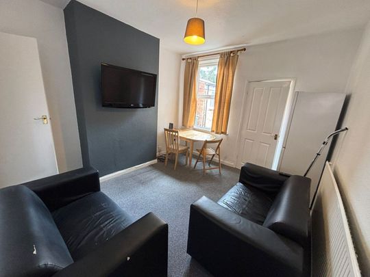 33 Paget Street - New kitchen Loughborough - Photo 1