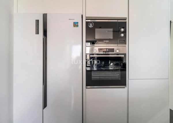 Modern villa with sea views in Balcón de Finestrat