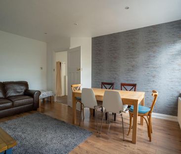 4 bedroom flat to rent - Photo 5
