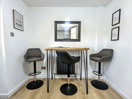 2 bedroom terraced house to rent - Photo 3