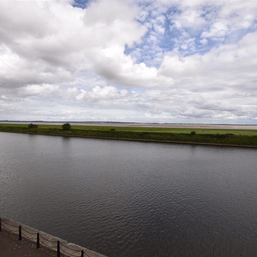 South Pier Road, Ellesmere Port - Photo 1