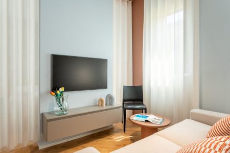 Via Privata Siracusa, Milan, Lombardy 20122 - Photo 3