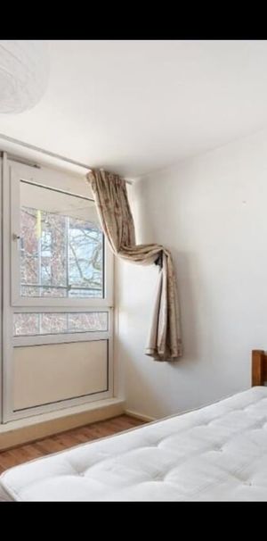 Room in a Shared House, Stanhope St, NW1 - Photo 1
