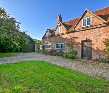 A delightful three bedroom cottage to rent, in a no through traffic... - Photo 2