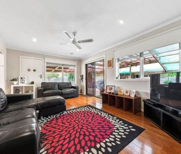 The Perfect Family Home - Space, Comfort and a Great Location - Photo 1