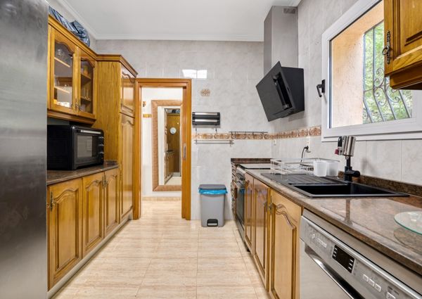 For rent villa with private pool near the beach in Cumbre del Sol, Benitachell