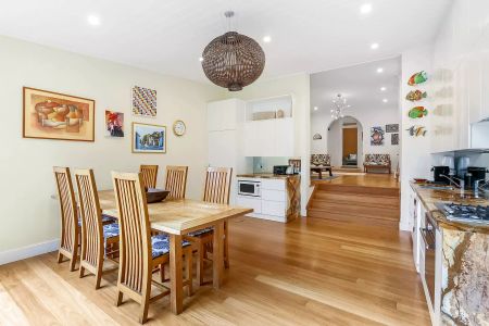 15 Macauley Street, Leichhardt - Photo 2