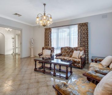 24 Collinson Street, Keilor Park VIC 3042 - House For Rent | Domain - Photo 1