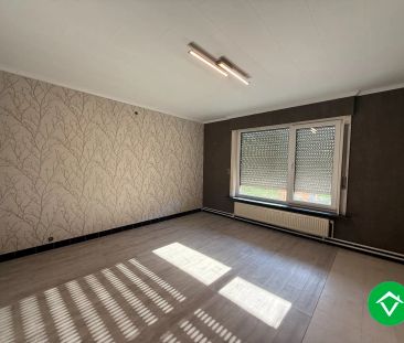 Gelijkvloerse woning met 3 slaapkamers, dubbele garage en tuin - Photo 6