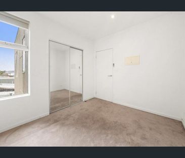 Modern Two-Bedroom Apartment in the Heart of Brooklyn - Photo 5