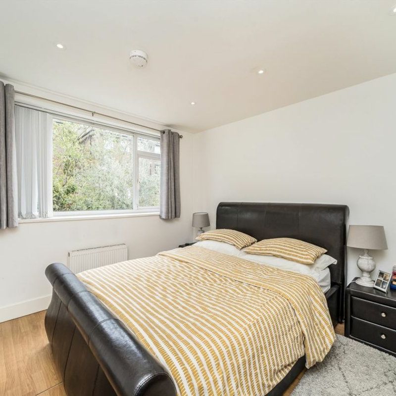 Loudoun Road, NW8, London - Photo 1