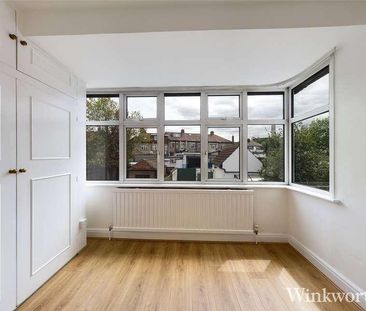 Cleveley Crescent, London, W5 - Photo 2