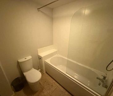 Brentfore Street, East Wichel, SN1 - Photo 2