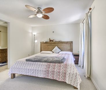 For Lease - 256 Ross Lane, Oakville, Ontario - Photo 3