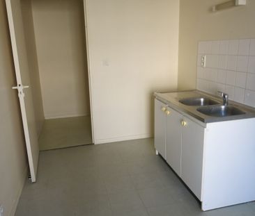 LOCATION APPARTEMENT, T2, POITIERS, Breuil-Mingot-Saint-Eloi - Photo 3