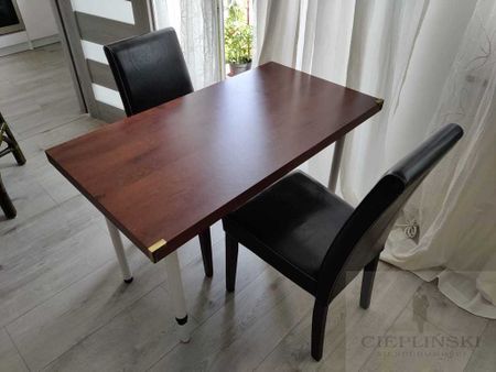 Umeblowana kawalerka z balkonem na wynajem - Zdjęcie 2