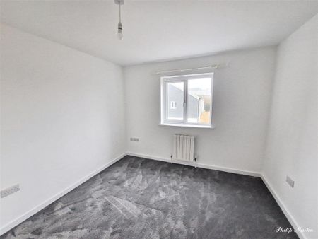 5 bedroom detached house to rent - Photo 4