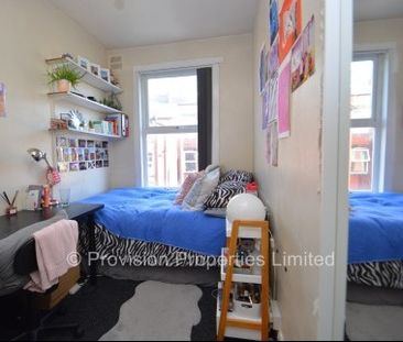 6 Bed Student Houses in Hyde Park Leeds - Photo 2