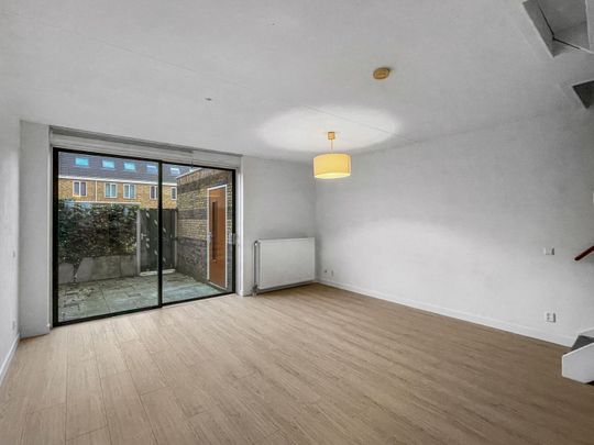 Appartement te huur: Osirispad 31 1363 XK Almere - Photo 1