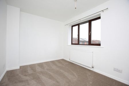 2 bedroom semi-detached house to rent - Photo 4