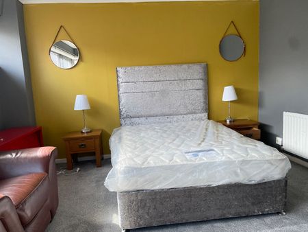 3 Bed Flat, Hollyhead Mews, B16 - Photo 4