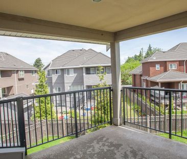 Surrey Fraser Heights 4 bedroom house for rent on Quiet Inner Stree... - Photo 2