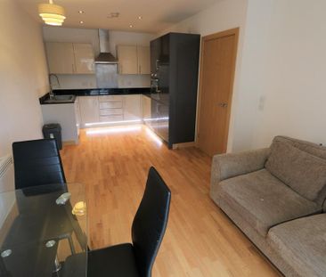 2 bedroom apartment to rent - Photo 3