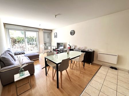Location Appartement 3 pièces 56m² - Photo 3