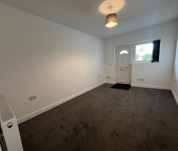 1 bedroom ground floor flat to rent - Photo 4